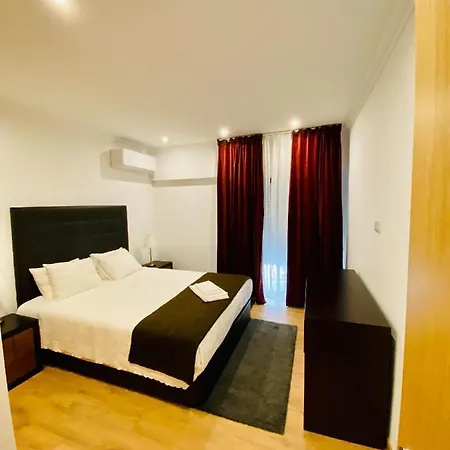 Lovely Apartment For Family And Group Of Friends Povoa de Santa Iria Exterior photo
